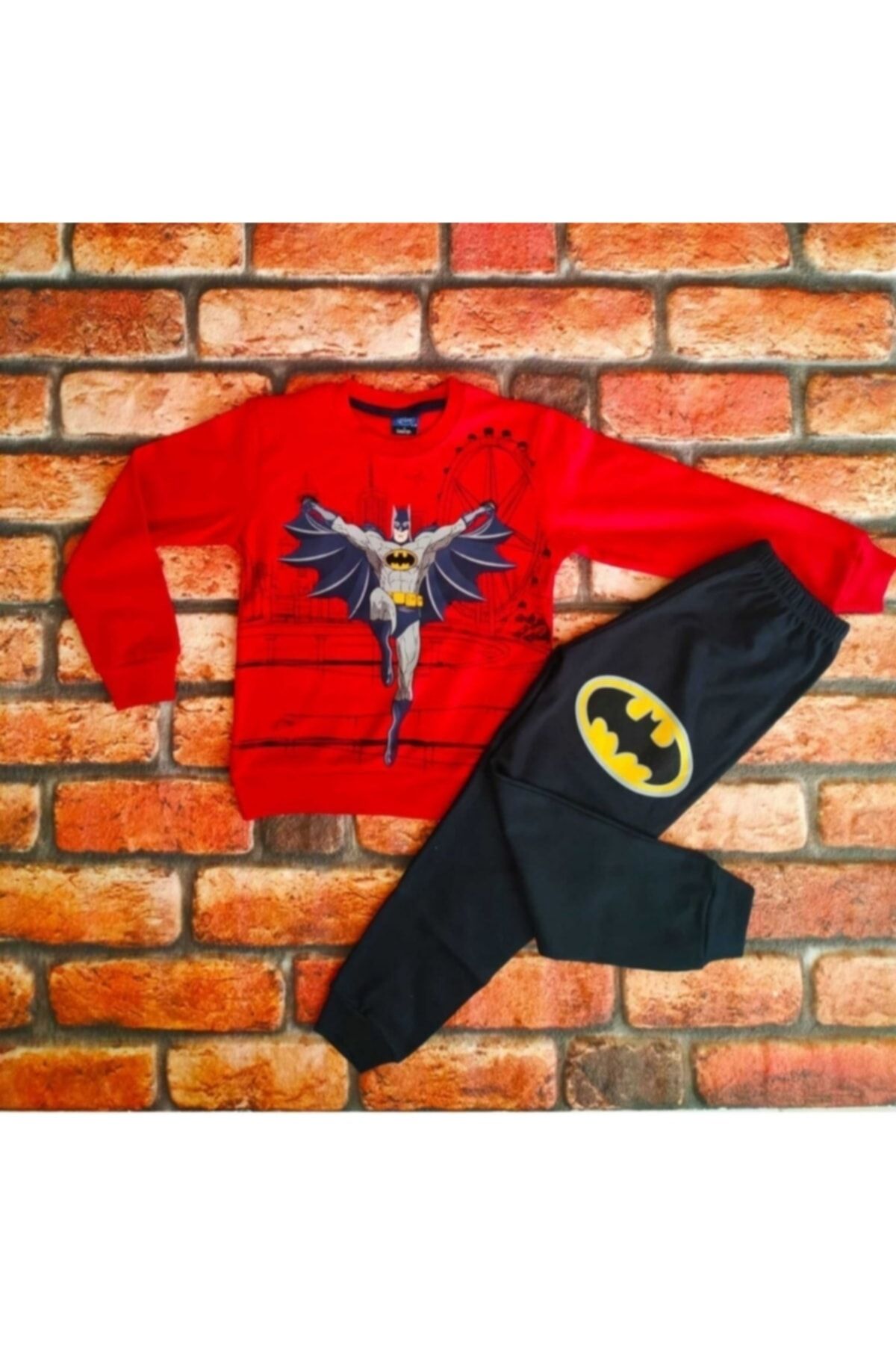 Batman%20Betmen%20Desenli%20Erkek%20Çocuk%20Kırmızı%20%100%20Pamuklu%20Pijama%20Takımı